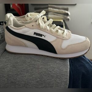 Puma sneakers